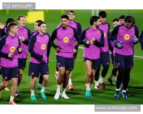 足球明星在巴塞罗那奢华豪宅中的生活与训练揭秘